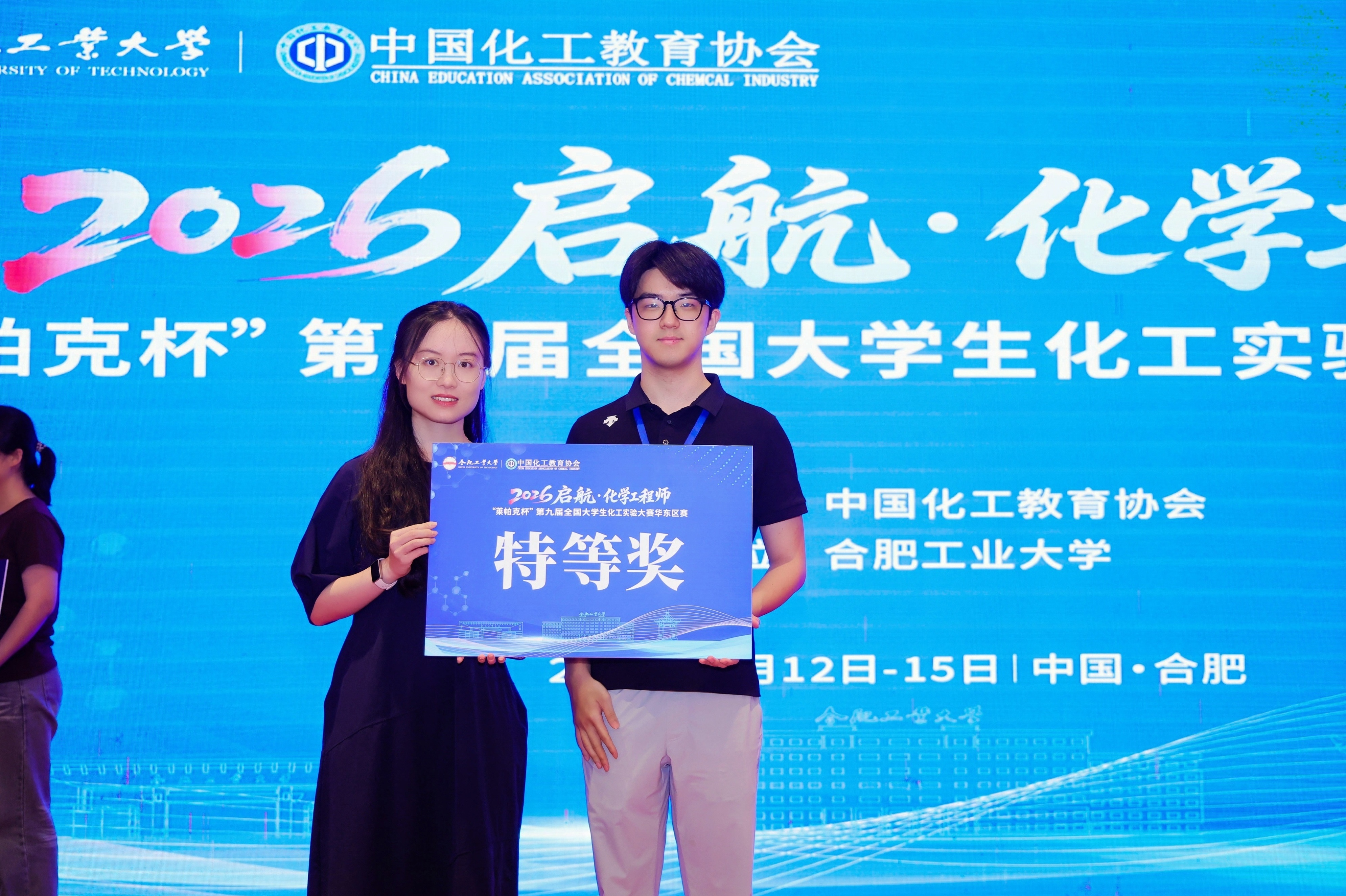 1786877972197331.png 图片1.png